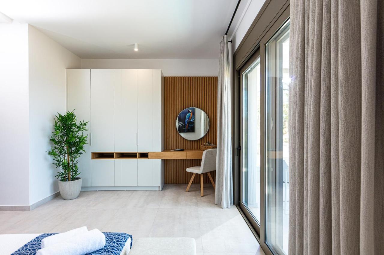 Lagoon Seaside Villa, Sumptuous Retreat,By Thinkvilla Pánormos Zewnętrze zdjęcie
